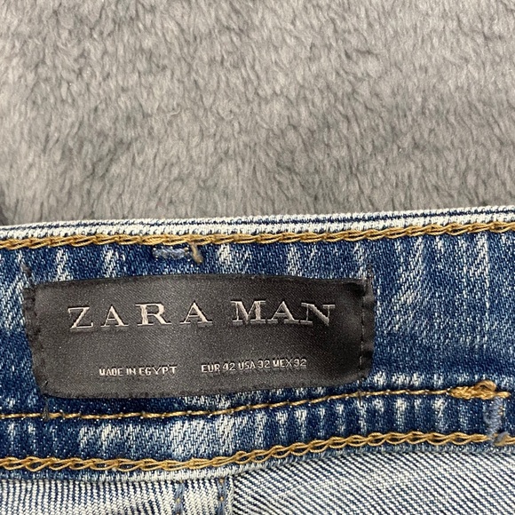 Zara Man Distressed Blue Jeans - Picture 2 of 7